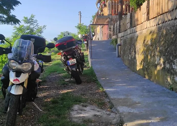 Апартаменты Ljubicine Kolibe *